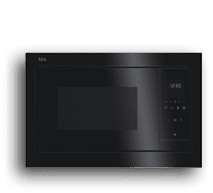 A black microwave with a digital clock on the front. Conte do gerado por IA